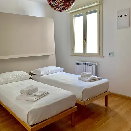 Searooms - Stanze A Mare 3*