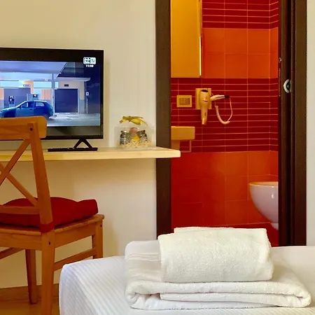 Searooms - Stanze A Mare 3*
