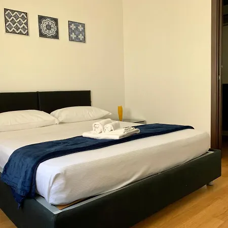 Searooms - Stanze A Mare Guest house