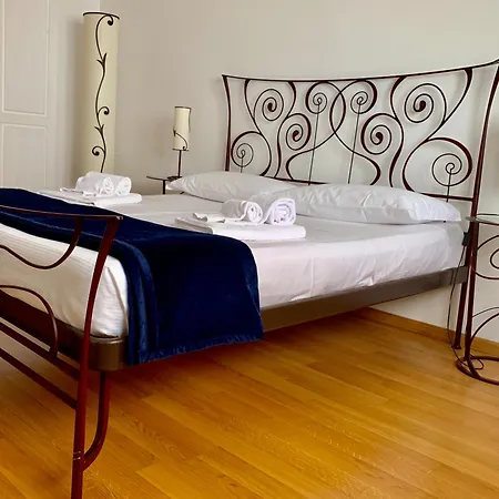 Guest house Searooms - Stanze A Mare 3*